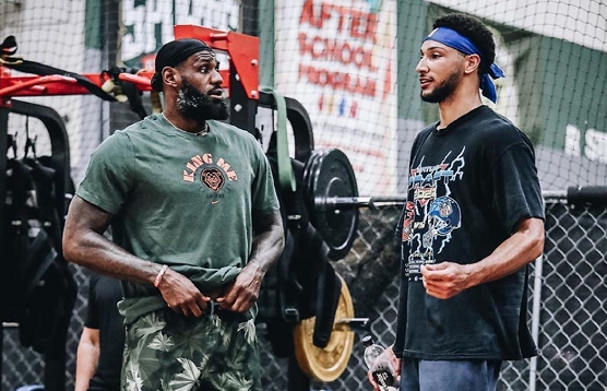 前黄蜂队主 前黄蜂队主