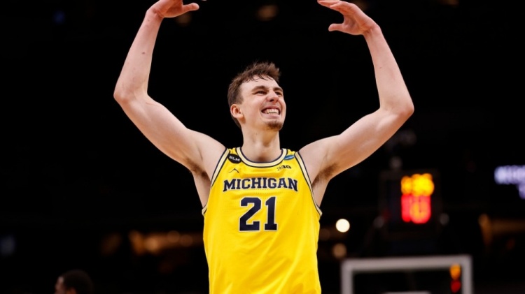 球配合多次 球配合多次