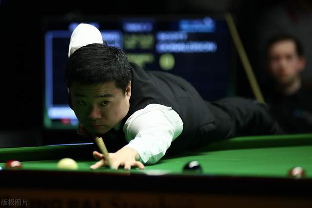 加强了中场 加强了中场